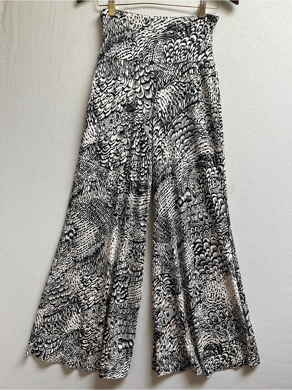 THX Thanx Collection High Waist Feather Print Wide Leg Flare Pants XS